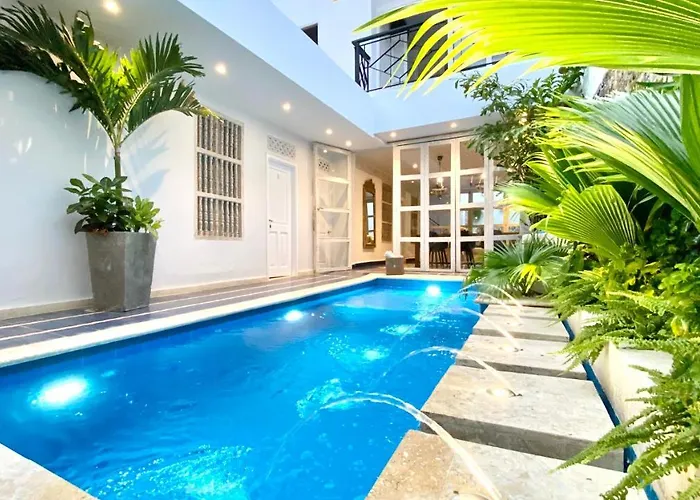 Casa Laurel