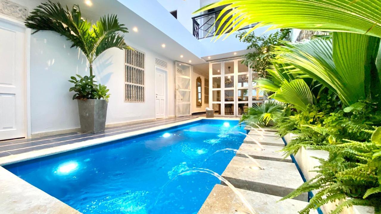 Casa Laurel Hotel *