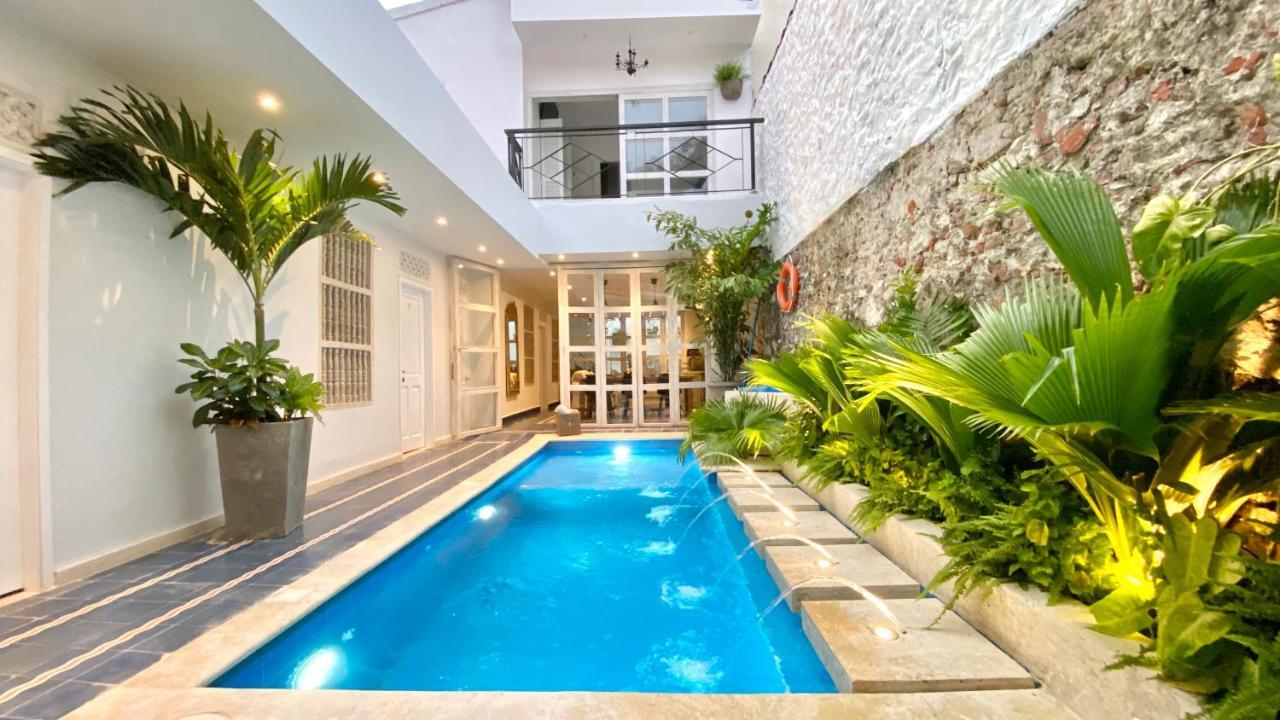 Casa Laurel Hotel *
